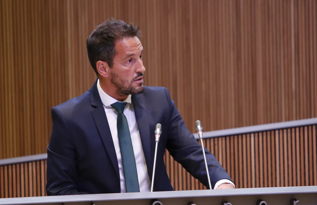 El president del grup socialdemòcrata, Pere López, en una sessió del Consell General.