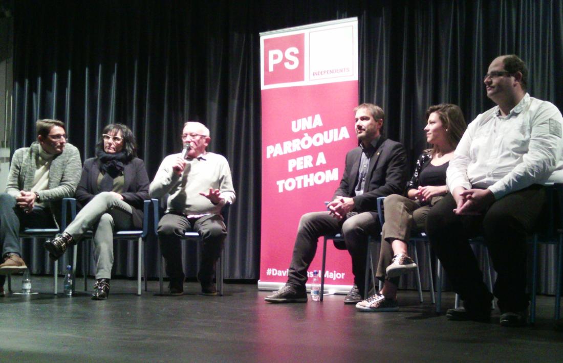 PS+I en la reunió de poble que van celebrar a la sala La Valireta.