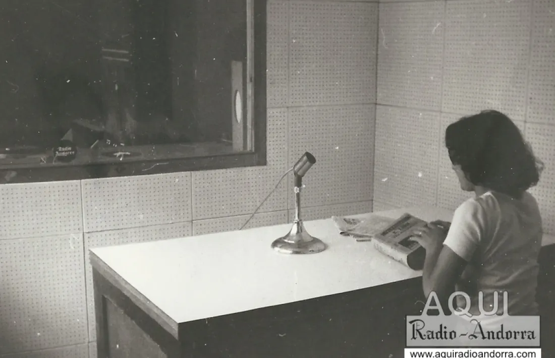 L'estudi i la cabina de control d'Encamp, l'estiu del 1976.