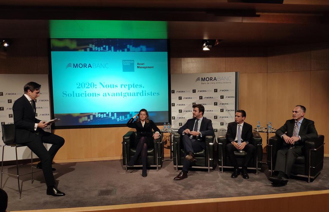 Un moment de la conferència organitzada per MoraBanc i Goldman Sachs.
