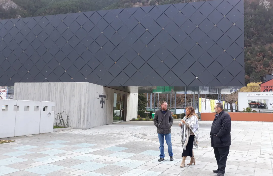 Els candidats demòcrates ahir a Santa Coloma.