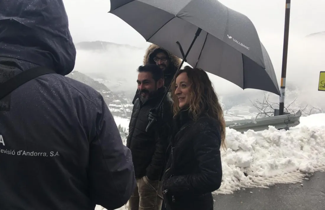 El candidats en el moment d'explicar les iniciatives en transport públic.