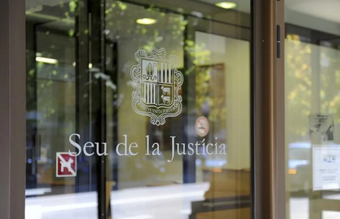 5.669 electors han votat ja a través de la Batllia.