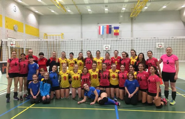 p._14_seleccio_femenina_volei_a_liechtenstein