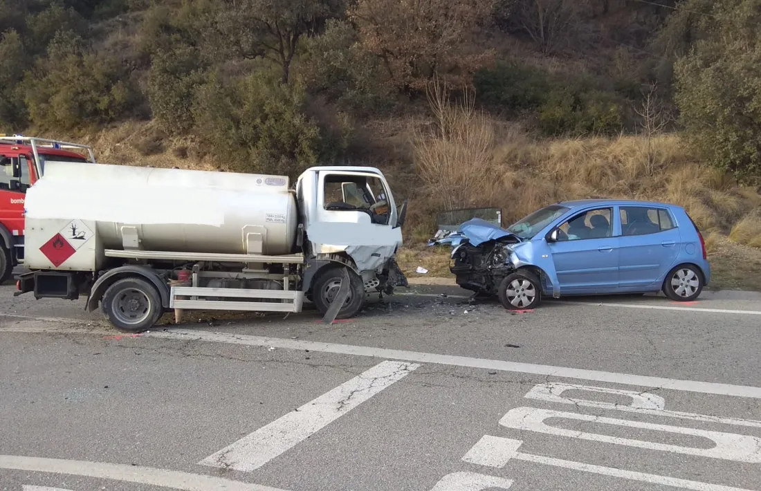 Dos dels vehicles implicats a l'accident.