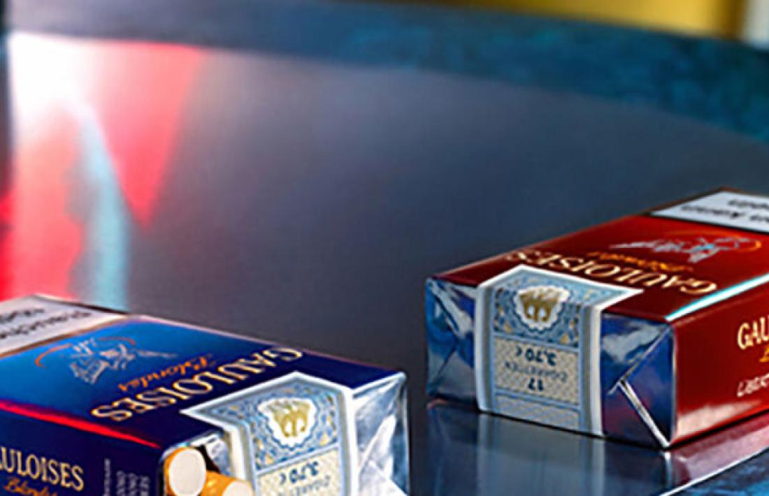 Dos paquets de tabac.