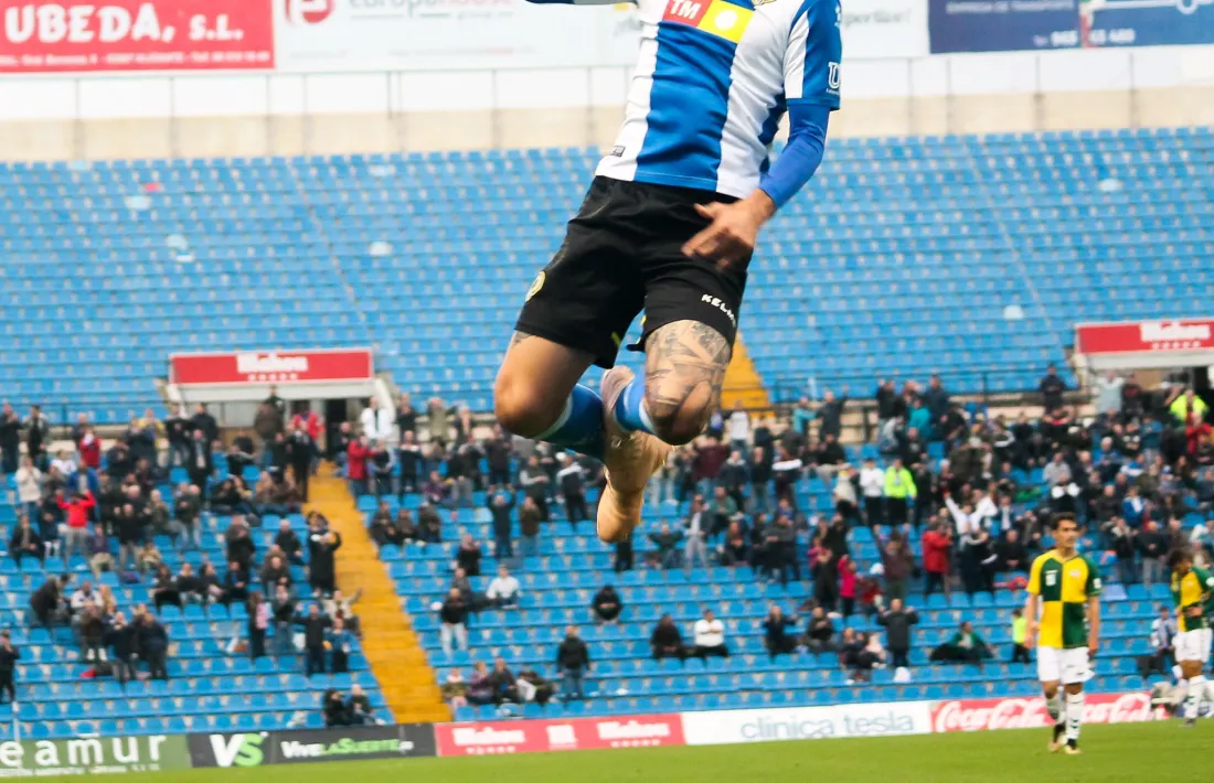 El davanter català Carlos Martínez deixa l’Hércules per fitxar per l’FC Andorra.