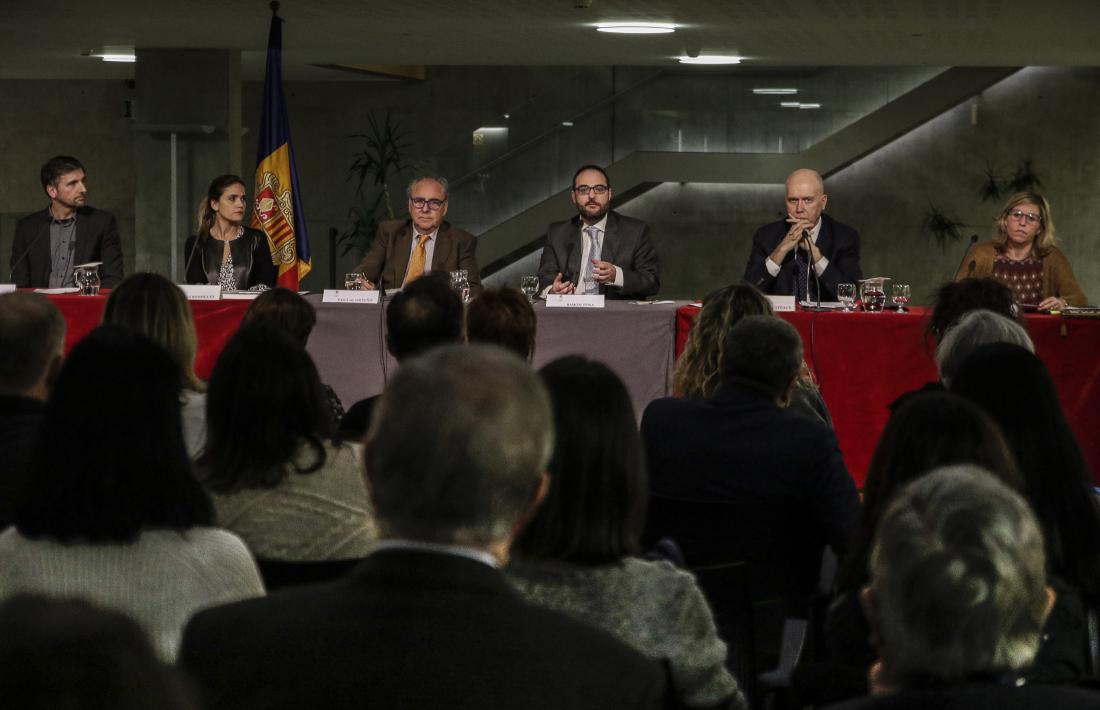  Un moment de l’acte que va tenir lloc al Consell General amb motiu del Dia europeu de la mediació, ahir.
