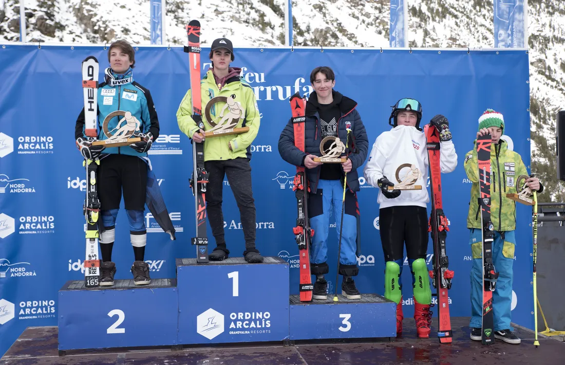 Marc Fernández va fer doblet d’ors a la tercera jornada del Trofeu Borrufa.
