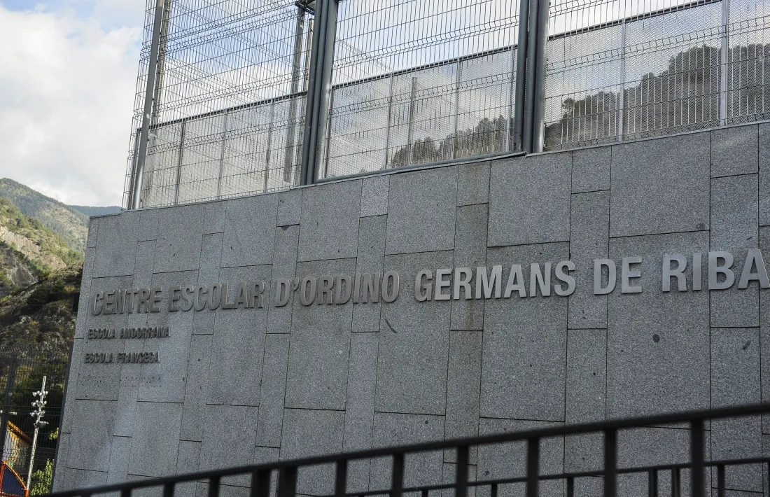 Façana de l’escola francesa d’Ordino.