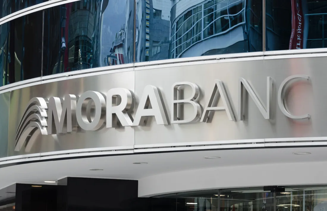 La façana de l'edifici de MoraBanc.