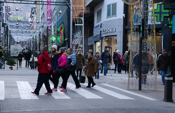 149680_avingudes-meritxell-carlemany-arxiu-ana_1987011493_52532938_1329x880