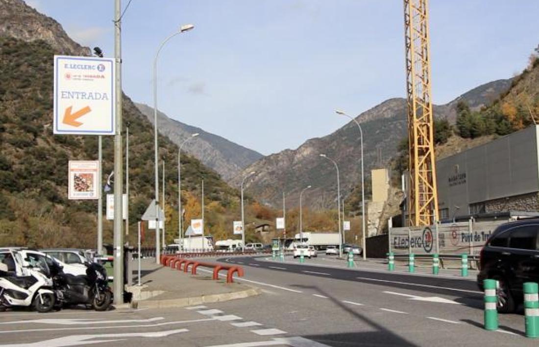 L'entrada al Punt de Trobada.