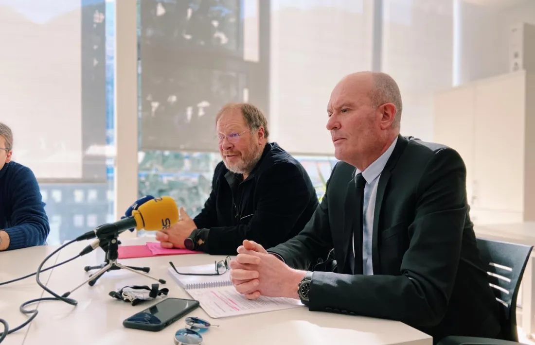 Jordi Font i Joaquim Miró al despatx del grup socialdemòcrata al Consell General.