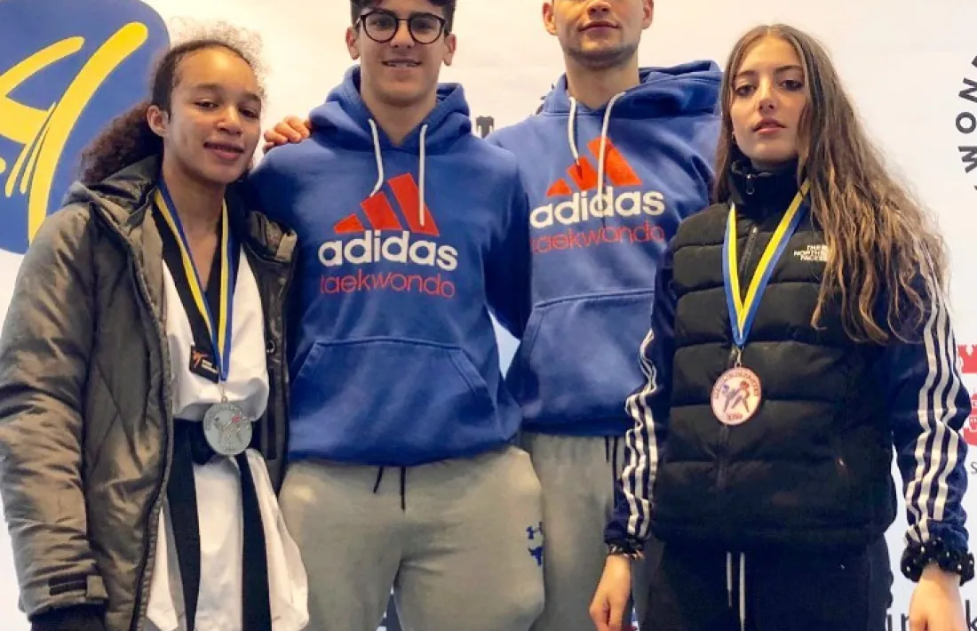 Ezoe Alberola, amb la medalla de plata.