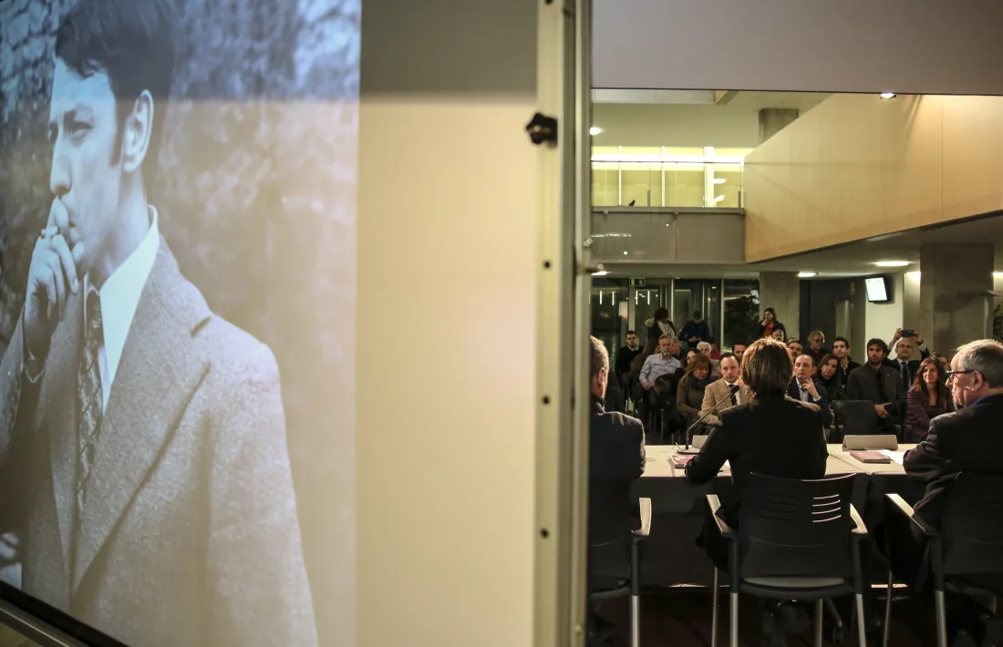La síndica, entre Joan Massa i Joan Gabriel. L’acte celebrat al vestíbul del Consell General va concitar la presència d’autoritats, encapçalades pel cap de Govern, Xavier Espot. 