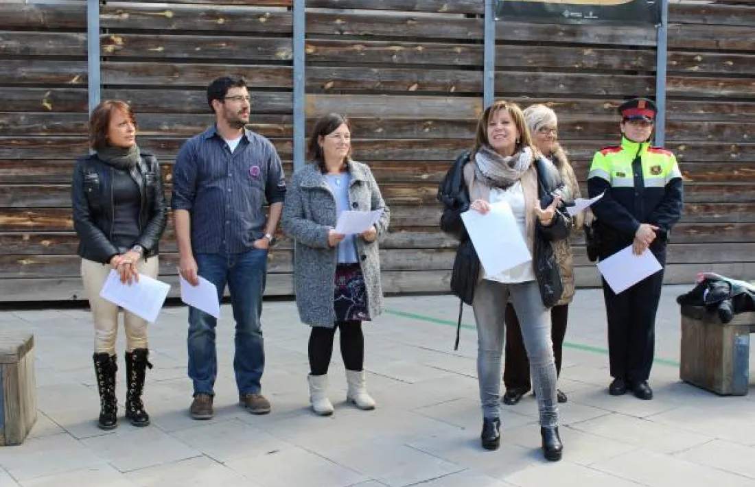 Lectura d’un manifest a la Seu d Urgell amb motiu del Dia internacional de les dones de fa tres anys.