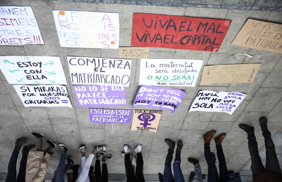 La manifestació, en un ambient marcadament festiu, va transcórrer entre Coprínceps i la plaça de The Cloud. El mig miler de participants van trigar dues hores llargues a recórrer aquest quilòmetre escàs.