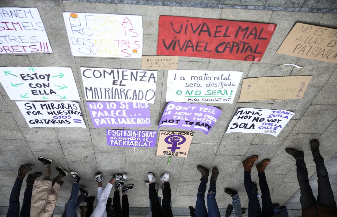 La manifestació, en un ambient marcadament festiu, va transcórrer entre Coprínceps i la plaça de The Cloud. El mig miler de participants van trigar dues hores llargues a recórrer aquest quilòmetre escàs.
