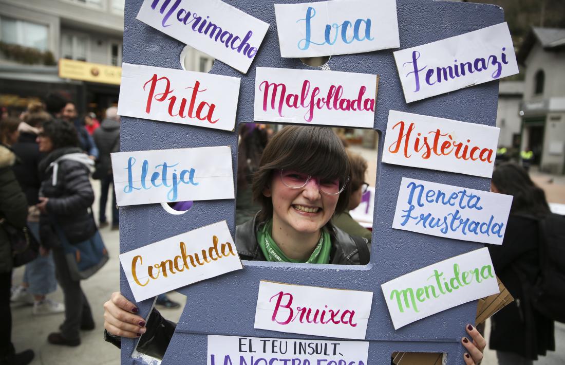 La manifestació, en un ambient marcadament festiu, va transcórrer entre Coprínceps i la plaça de The Cloud. El mig miler de participants van trigar dues hores llargues a recórrer aquest quilòmetre escàs.