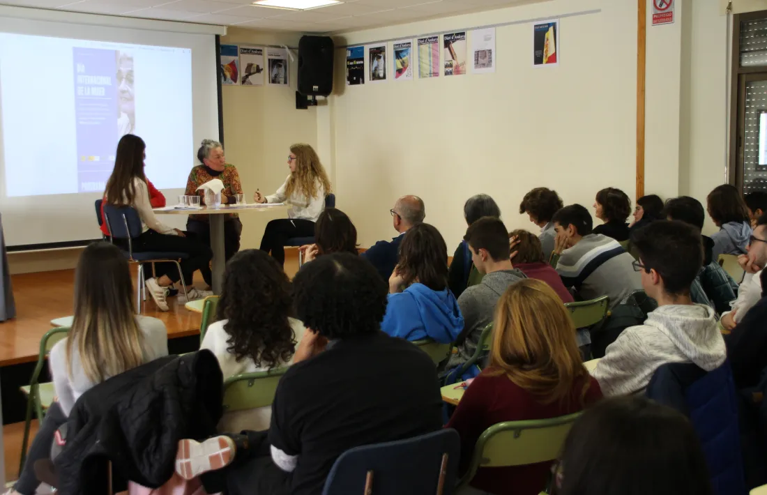 Un moment de l'acte al Maria Moliner.