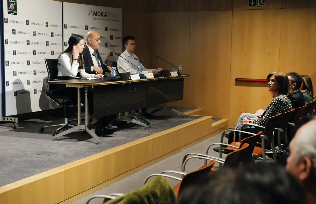 Un moment de la conferència del doctor Brugada, ahir a la tarda.