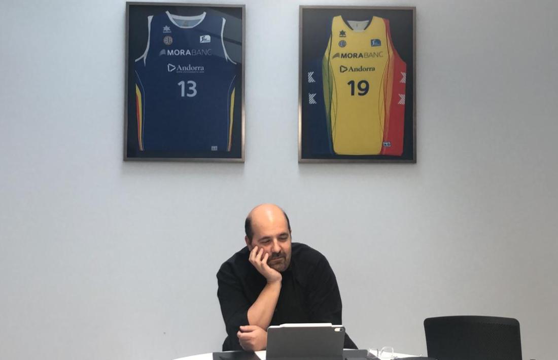 El president del MoraBanc, Gorka Aixàs, en plena reunió virtual amb els clubs i l’ACB.