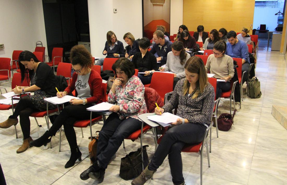 Membres de l'Associació de Treballadors Socials d'Andorra, durant una formació.