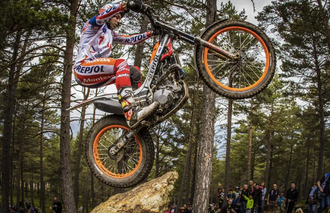 El pilot resident Toni Bou, en acció