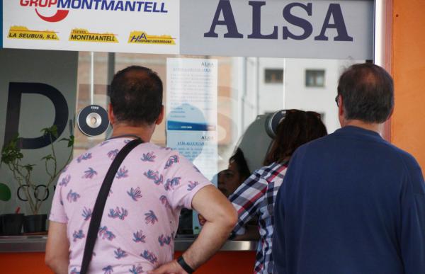 150095_finestreta-alsa-durant-dia-protestes_2280982032_64581298_1329x886