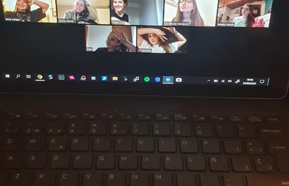 Grups de danses urbanes de Líquid Dansa, en una classe virtual també a través de Zoom.