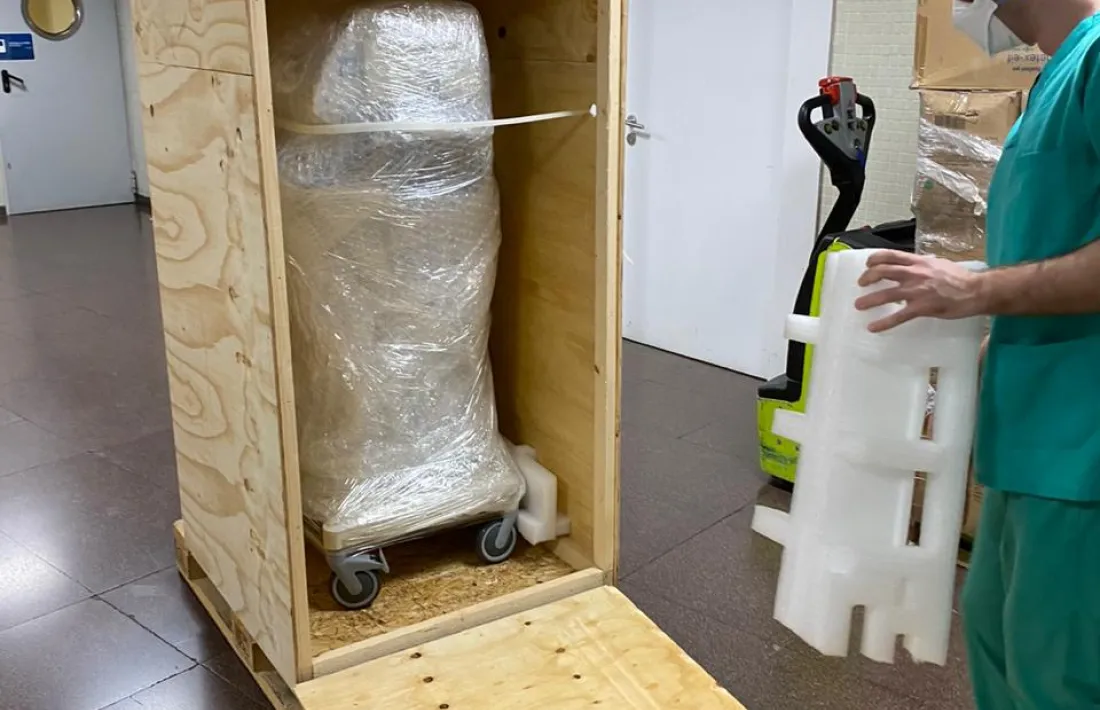 Els nous ventiladors, encara embalats, a les instal·lacions del SAAS.