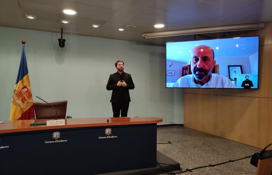 Un moment de la compareixença del titular de Salut, Joan Martínez Benazet, d'aquest migdia.