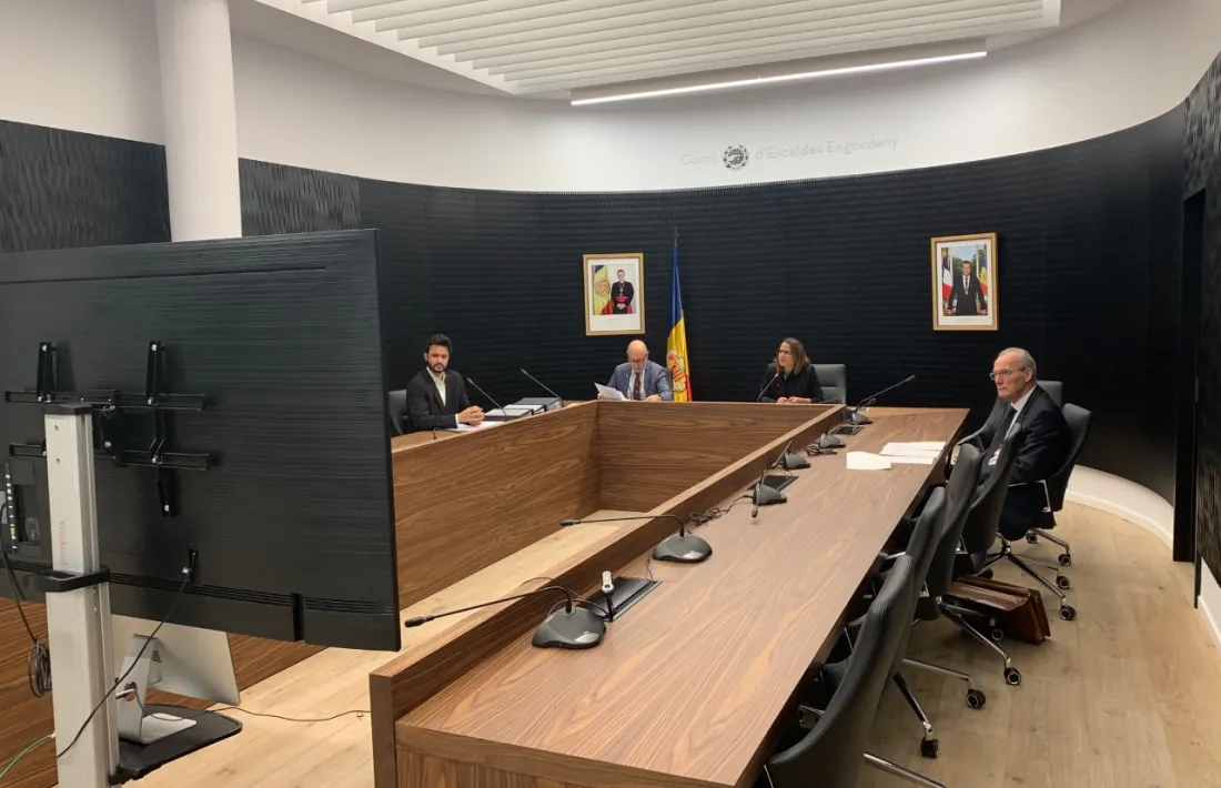 Imatge de la sessió del comú, celebrada 'a porta tancada'.