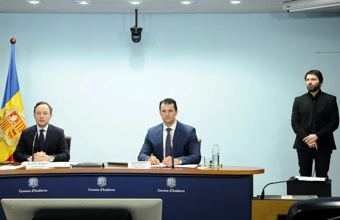 El cap de Govern, Xavier Espot, i el ministre de Presidència i Economia, Jordi Gallardo, en la roda de premsa d'aquest vespre.