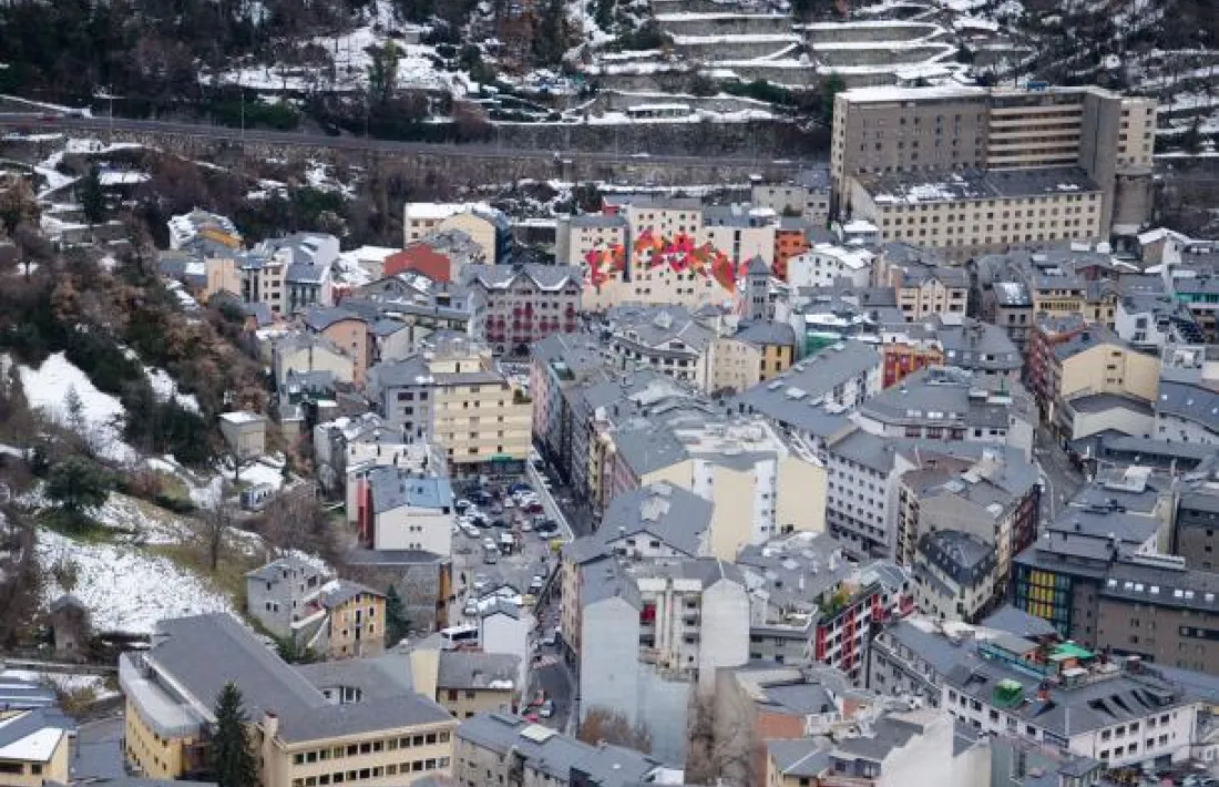 El document inclou les dades més rellevants de la societat i l'economia del país.