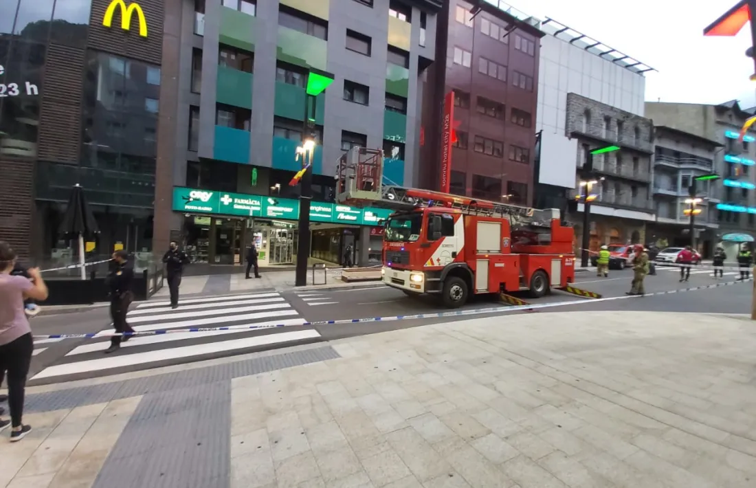 Incendi en un immoble de l'Avinguda Meritxell