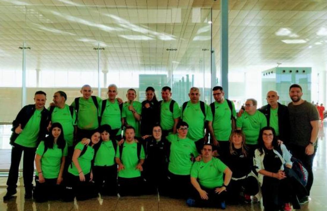 La delegació dels Special Olympics quan van marxar cap a Abu Dhabi.