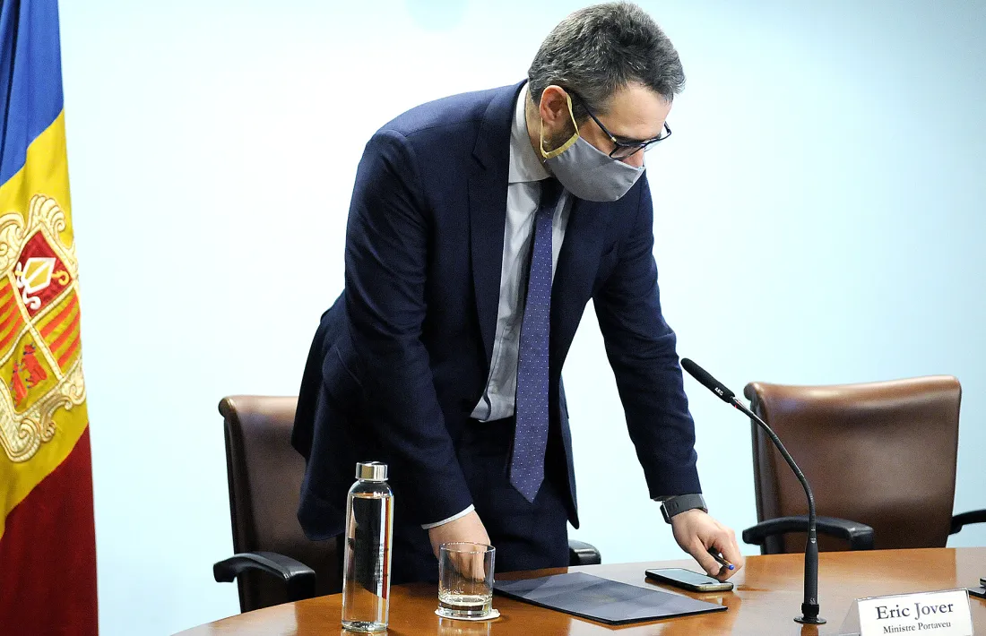 El ministre de Finances i portaveu de l’executiu, Eric Jover, abans d’iniciar la compareixença d’ahir a la tarda.