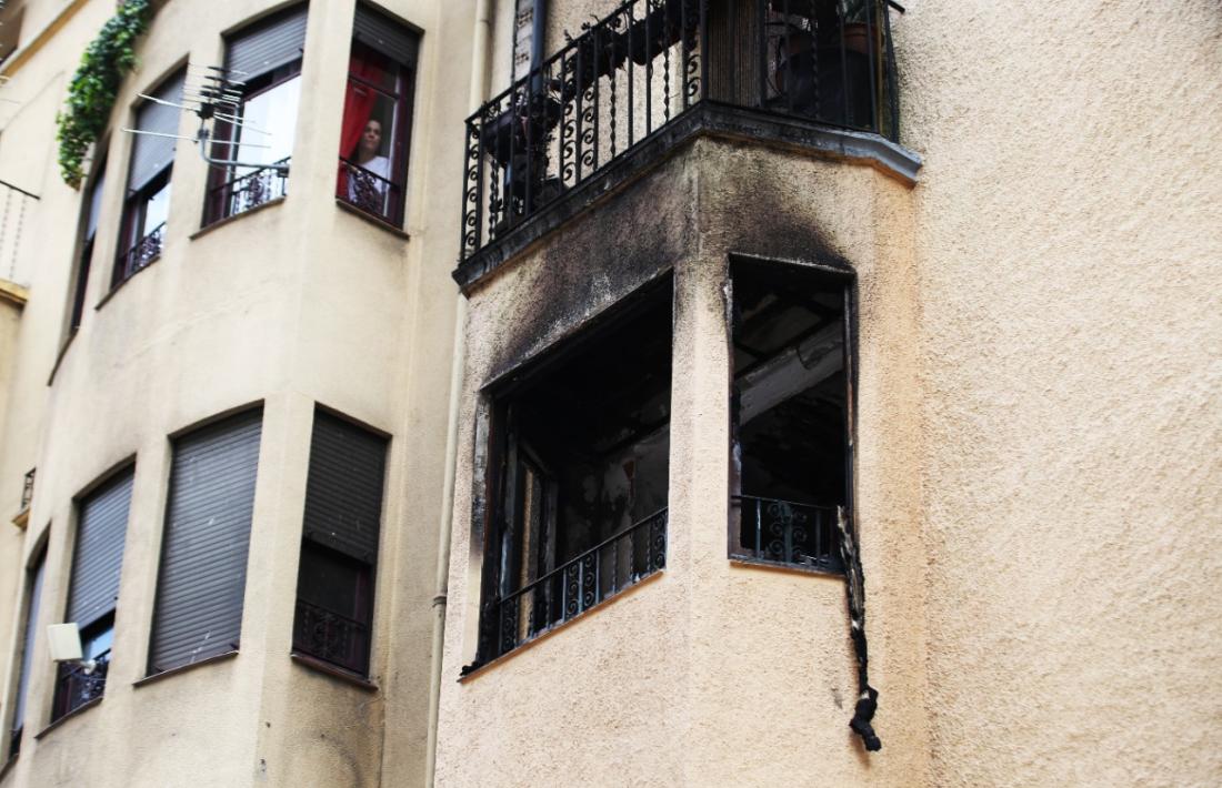 Estat del pis sinistrat des de l'exterior.