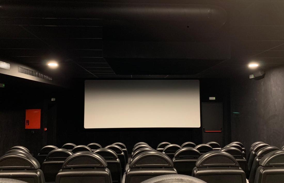 La sala 6 dels cines Illa Carlemany, inaugurada l'abril del 2019 i amb capacitat per a 60 espectadors.