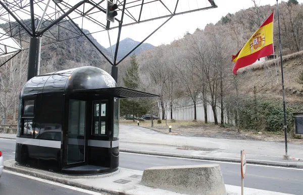 p._6.1_duana_espanya_-_foto_arxiu