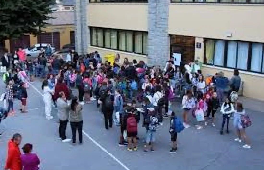 Alumnes en un centre escolar.