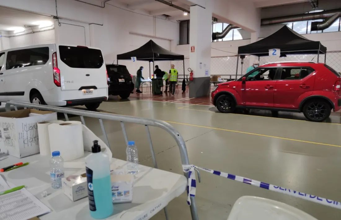 Els voluntaris que participen en el cribatge es van fer ahir el segon test als Stop Labs d’Escaldes-Engordany i d’Andorra la Vella.