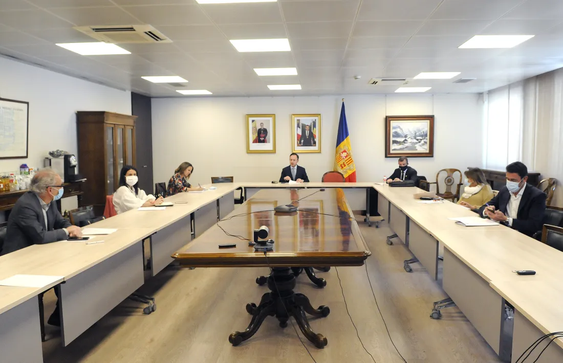 Reunió del cap de Govern amb els set cònsols.