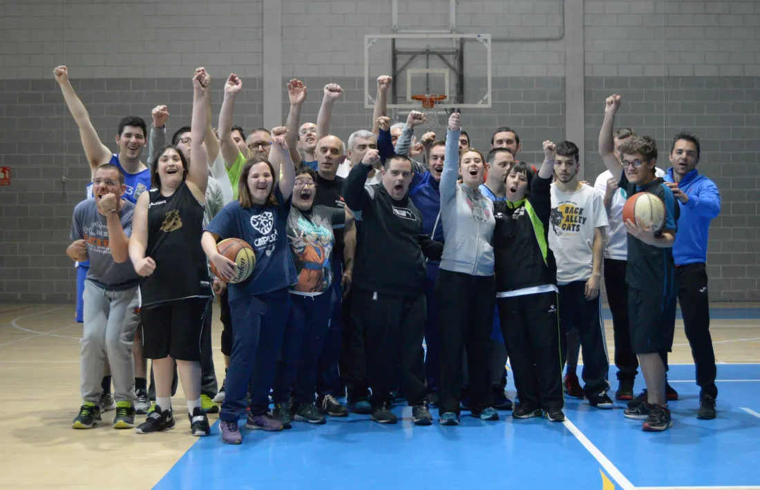 L'equip de capacitats especials del BC MoraBanc, al Joan Alay.