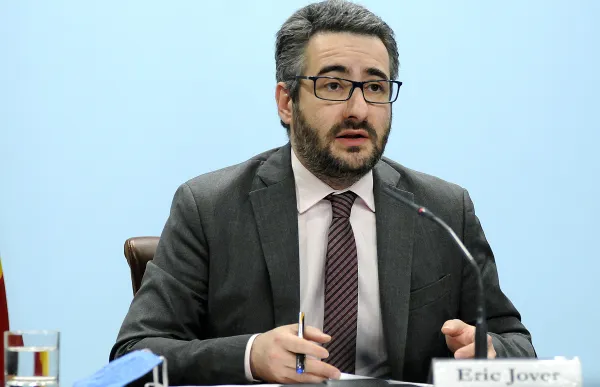 p._4.1_eric_jover_-_govern