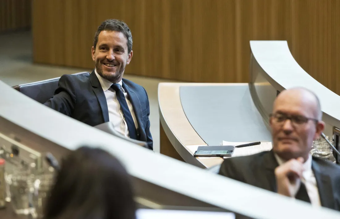 El conseller del PS, Pere López (a l'esquerra), en una imatge al Consell General.