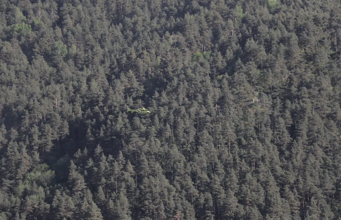 L'helicòpter durant l'operatiu de rescat.