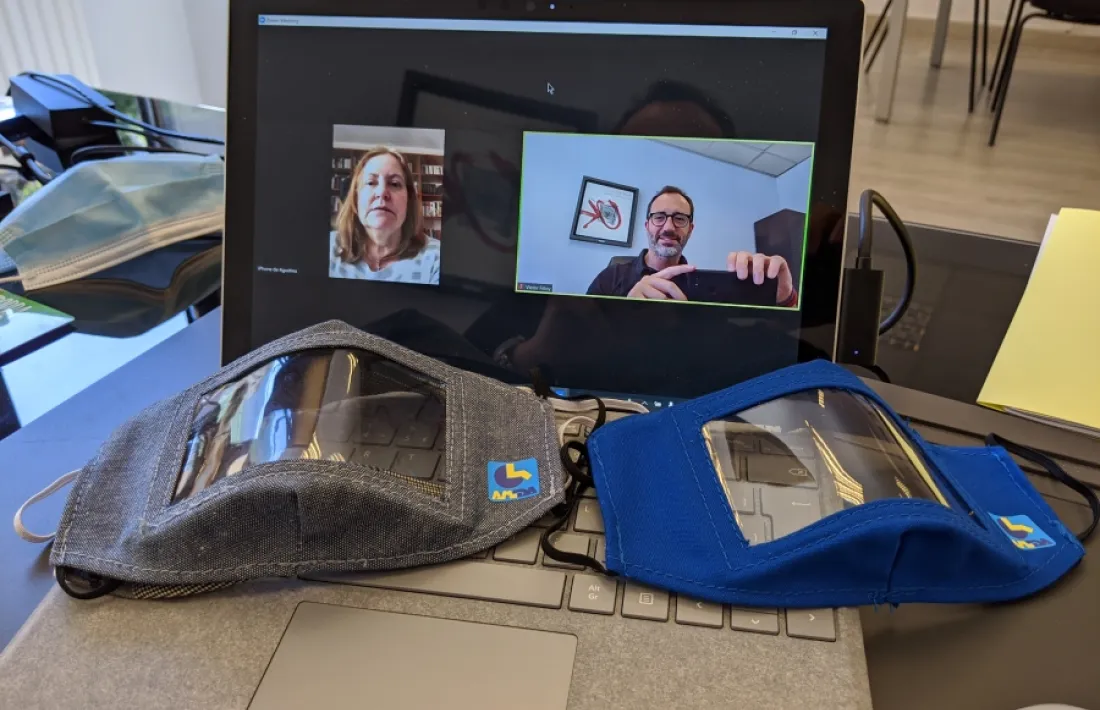 Les mascaretes transparents.